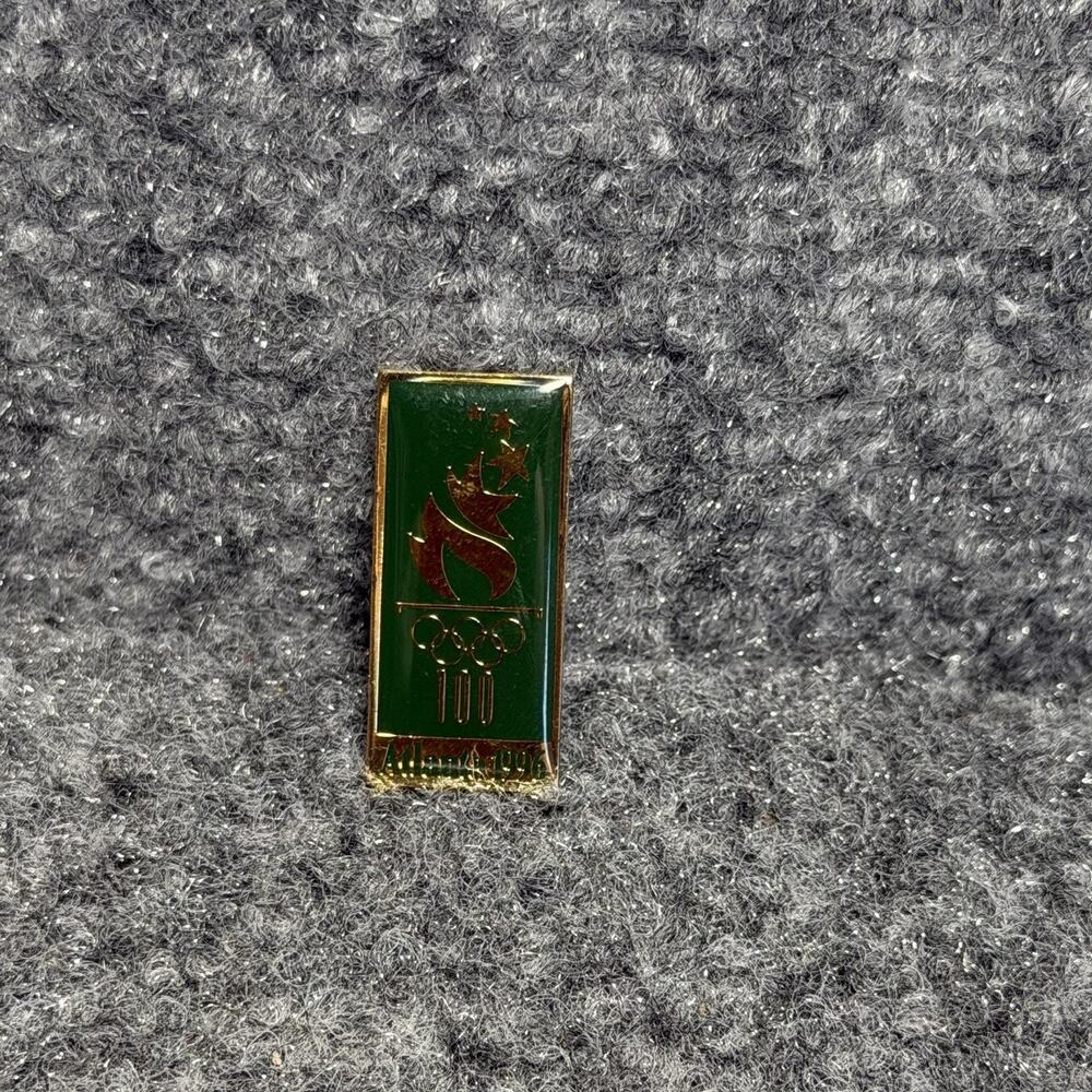 VTG 1996 Atlanta Olympics 1/2" x 1 /4" Enamel Lapel Pin Torch Green Gold Tone